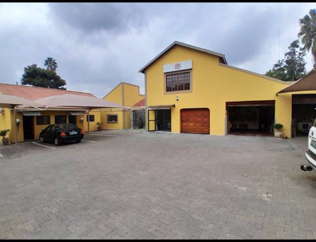 870M² BED & BREAKFAST FOR SALE IN SAFARI GARDENS